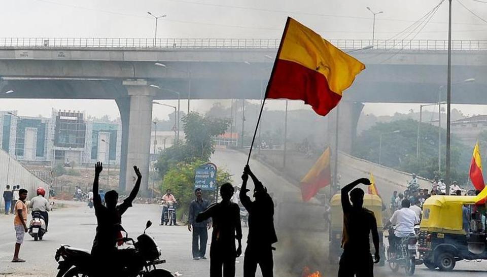 ರಾಜ್ಯಕ್ಕೆ ಪ್ರತ್ಯೇಕ ಧ್ವಜ: ಸಿದ್ದರಾಮಯ್ಯ ಸರಕಾರ ಪ್ರಸ್ತಾಪ